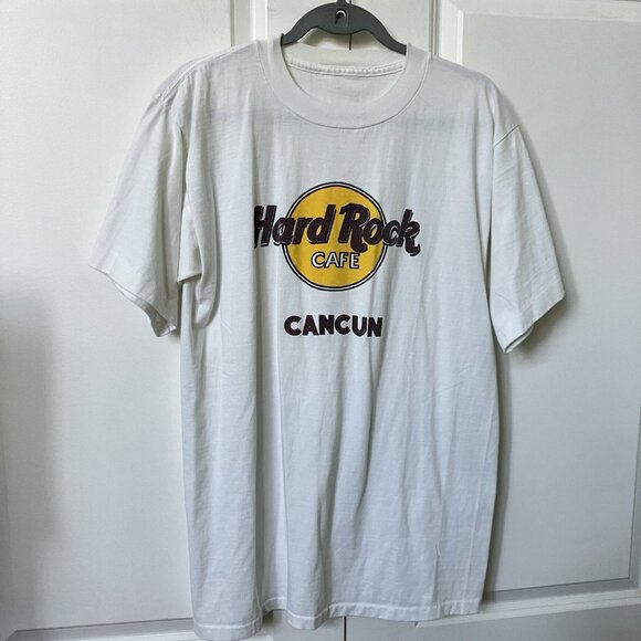 Vintage Hard Rock Cafe T-shirt Cancun Mens White Graphic Tee - Picture 1 of 7